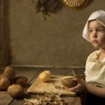 Fotógrafo reproduz obras famosas com retratos da filha de cinco anos
